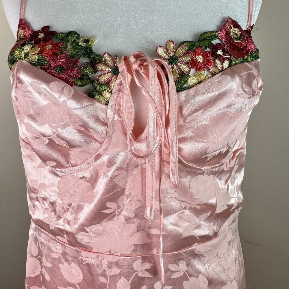 Lulus Pink Satin Floral Midi Dress Embroidered Large NWT Wedding Y2K Fairy - Picture 7 of 15